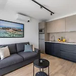 Apartman Gorgeous In With View Potomje