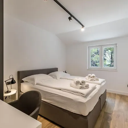 Apartman Gorgeous In With View *